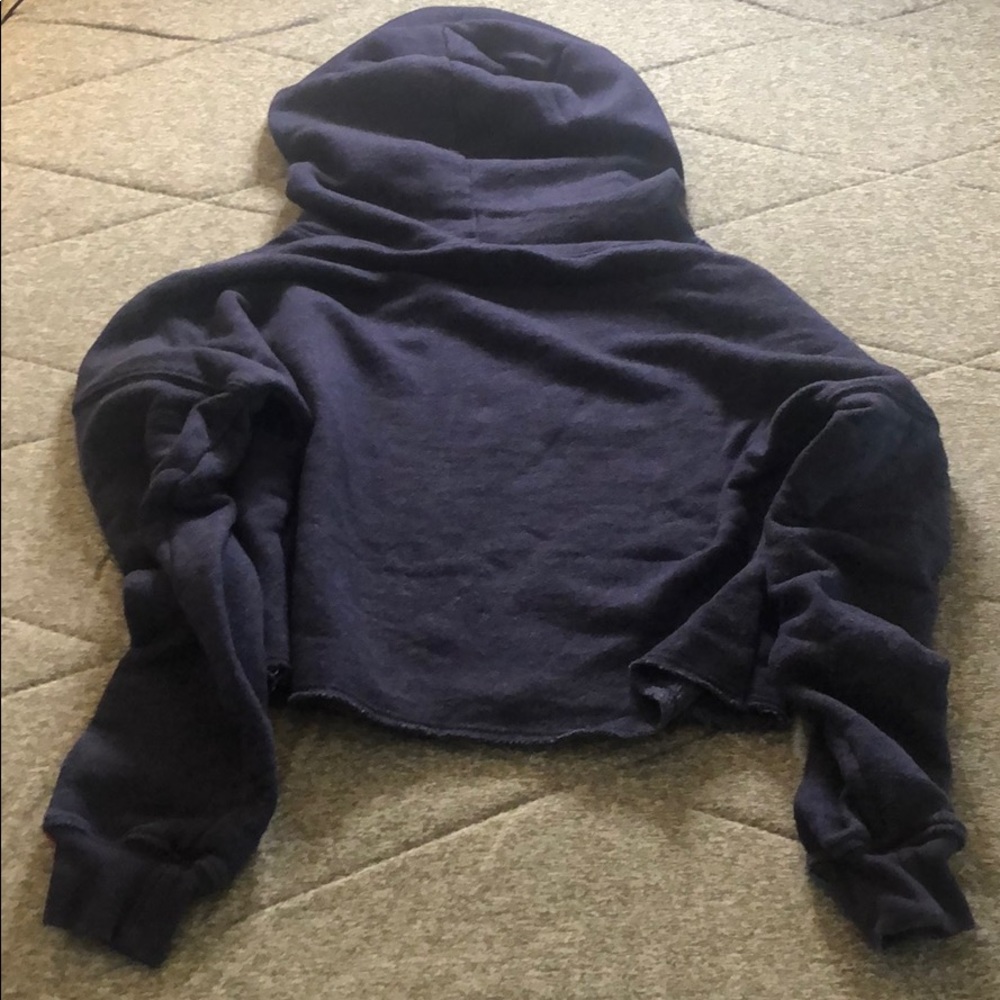 Barry’s pullover sweatshirt. - Picture 2 of 3
